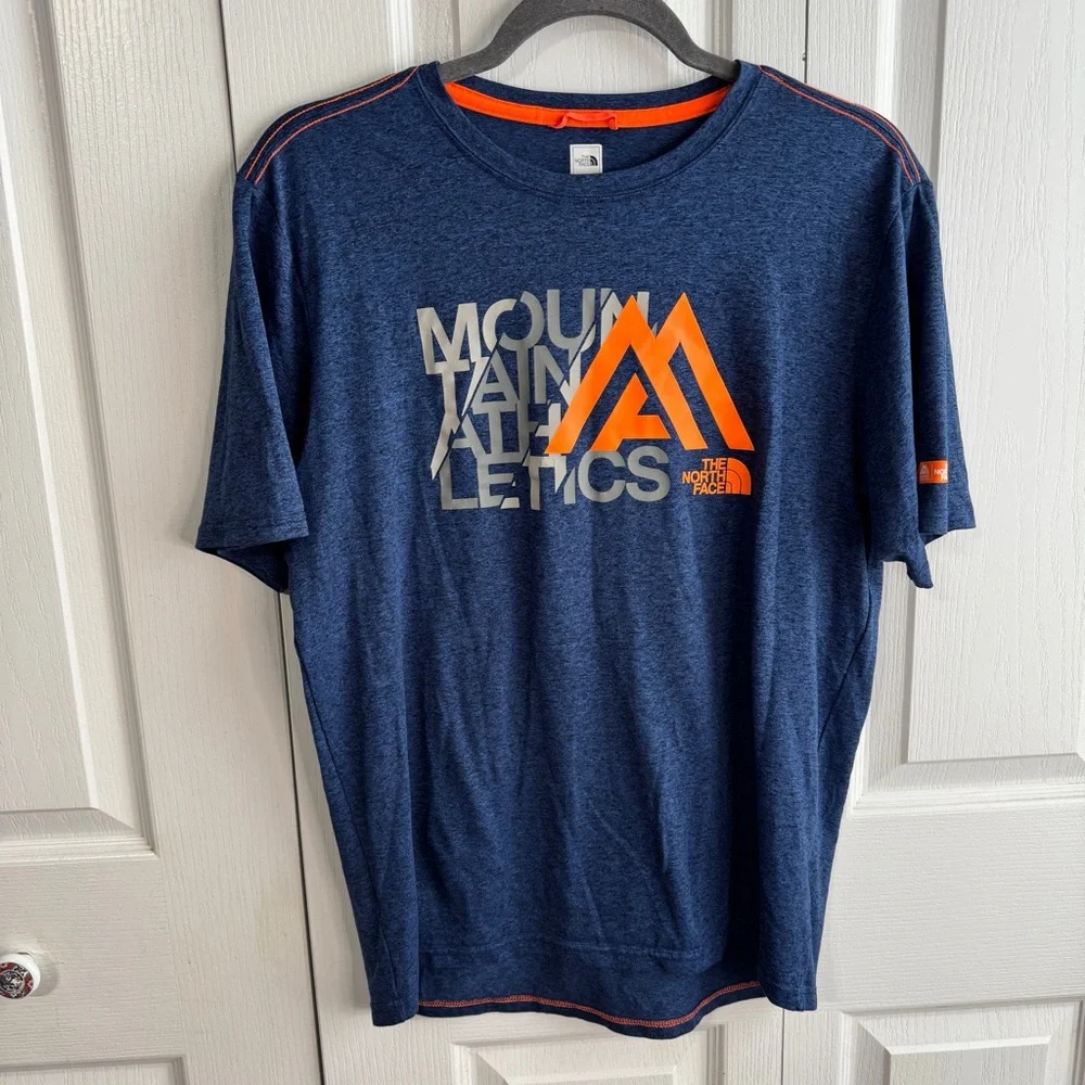 The North Face Mountain Athletics Blue Graphic Print Short Sleeve Men's Size S